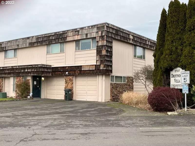 2727 GATEWAY ST #2, Springfield, OR 97477