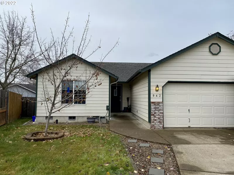 942 BUSH LN, Creswell, OR 97426