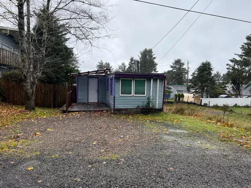 645 SE KEEL AVE, Lincoln City, OR 97367