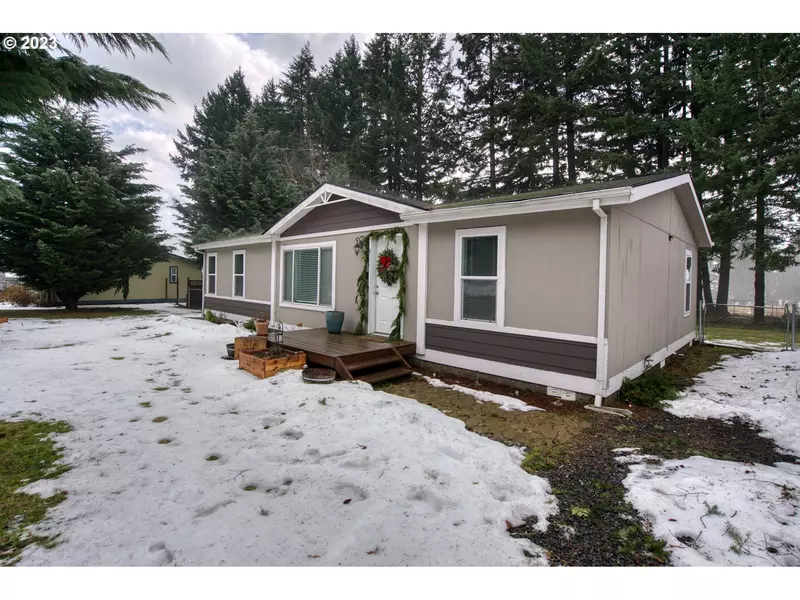 212 OLD AIRPORT RD PVT, Carson, WA 98610