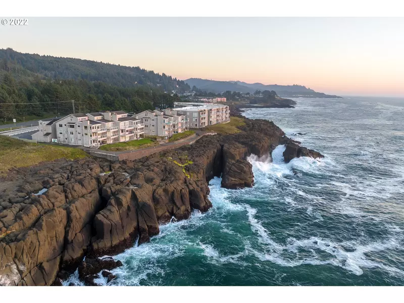 1123 N HWY 101 NW #21, Depoe Bay, OR 97341