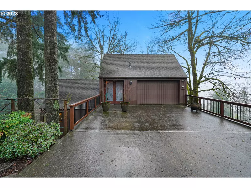 1141 DEVON LN, Lake Oswego, OR 97034