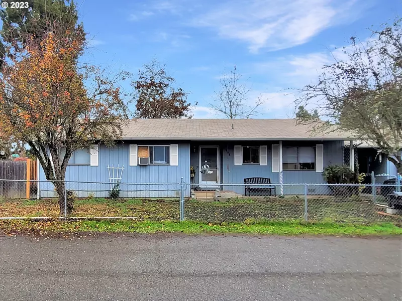 268 SE MICHAEL LN, Winston, OR 97496