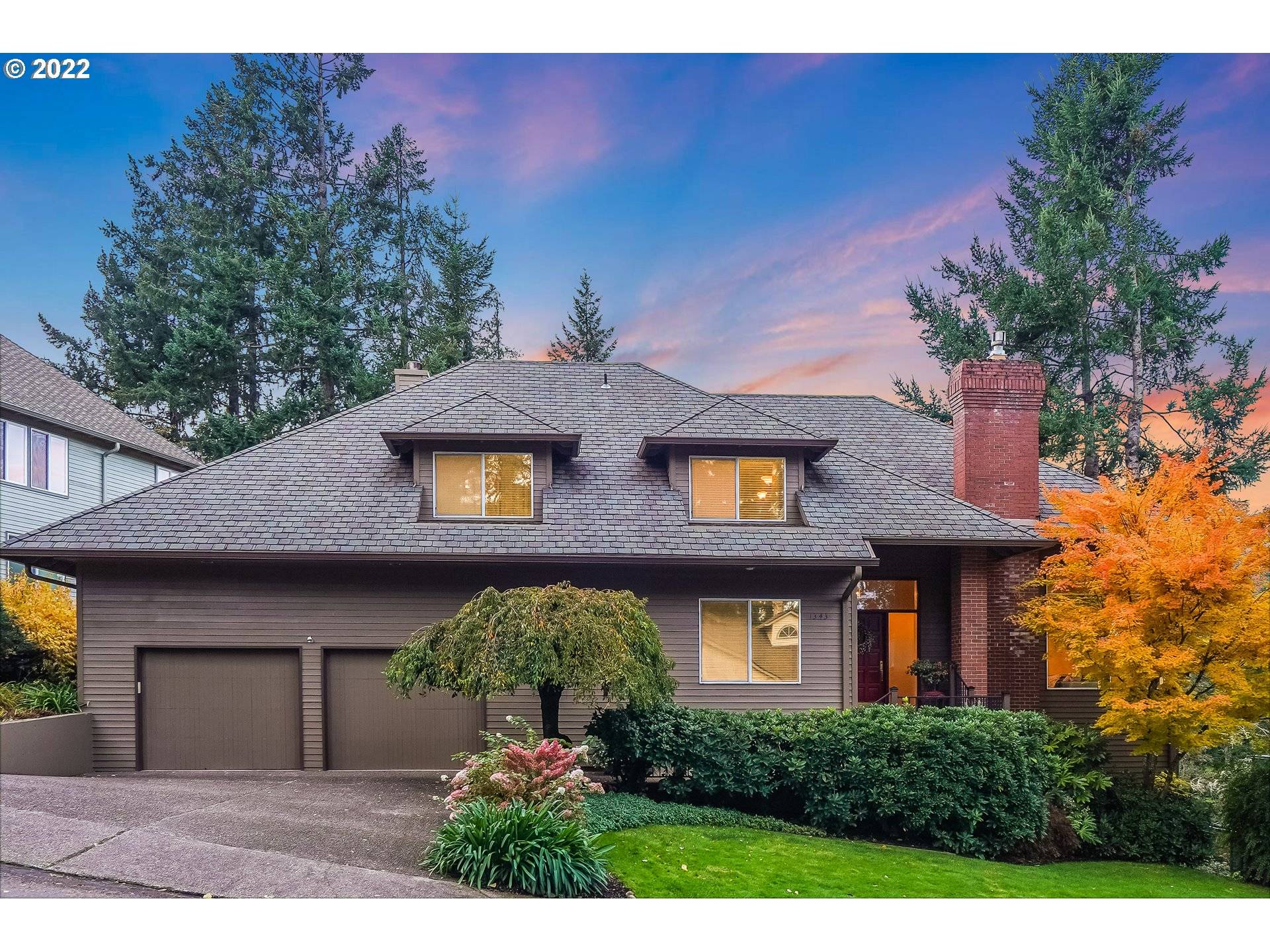 West Linn, OR 97068,1343 TROON DR