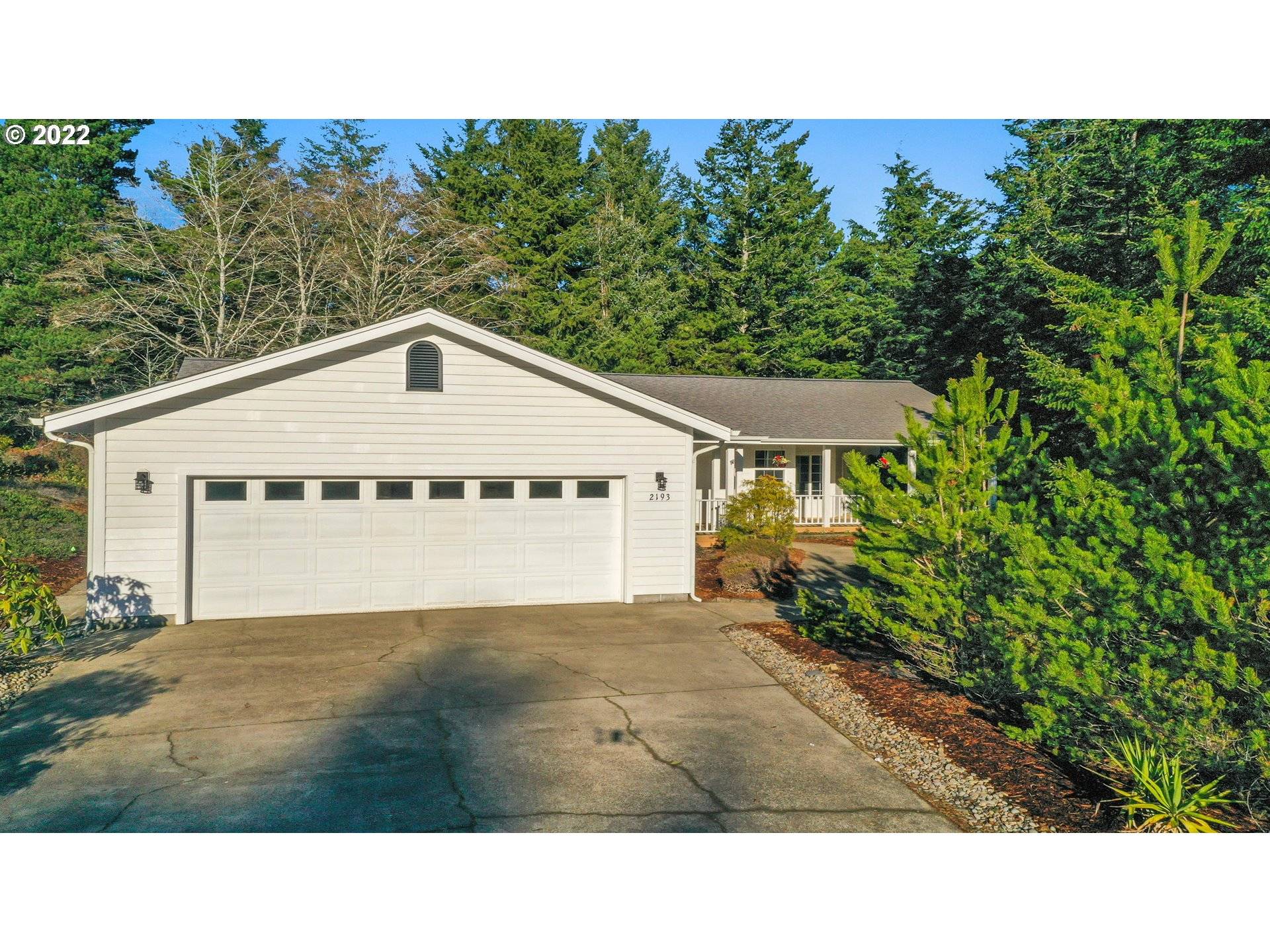 2193 13TH ST, Florence, OR 97439