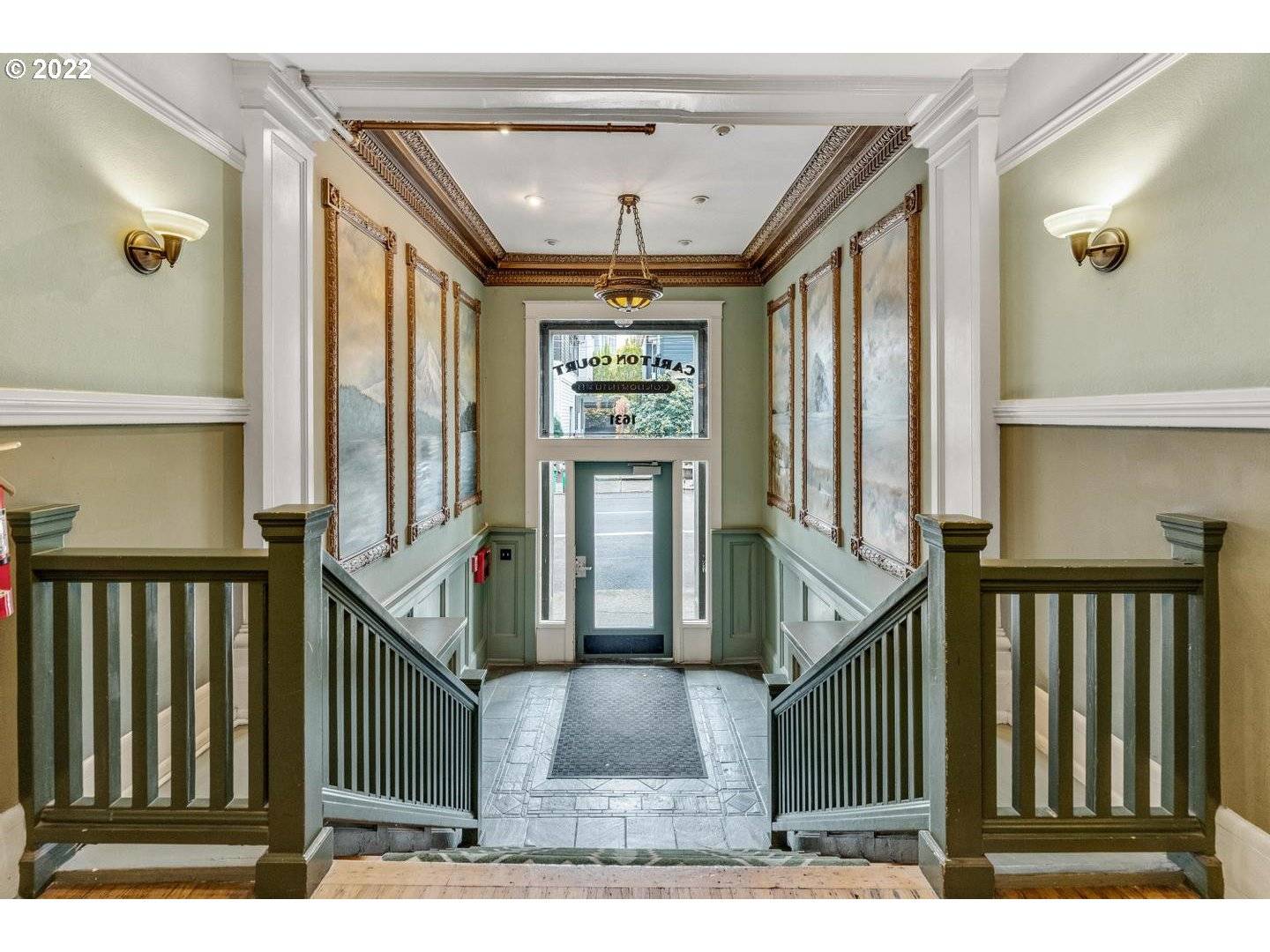 Portland, OR 97209,1631 NW EVERETT ST #306