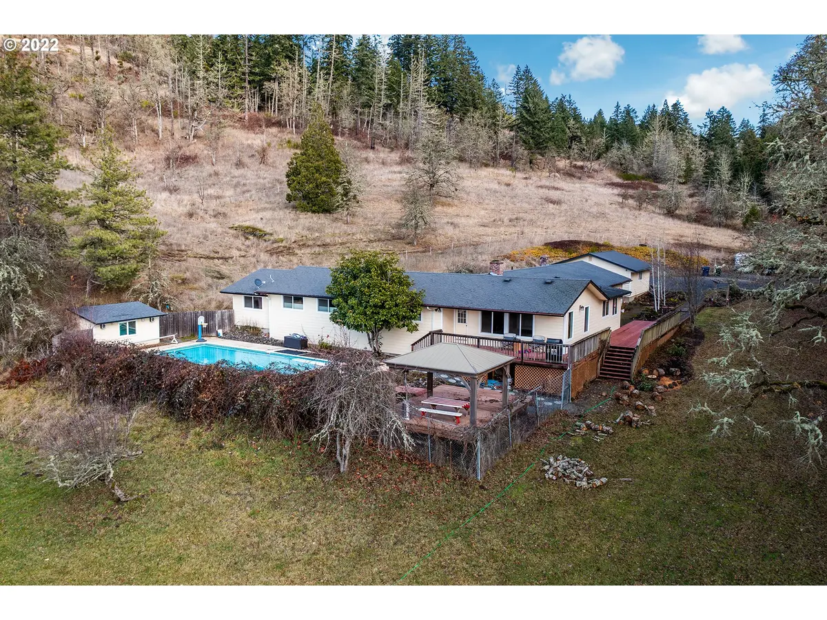 36475 STAR RD, Pleasant Hill, OR 97455