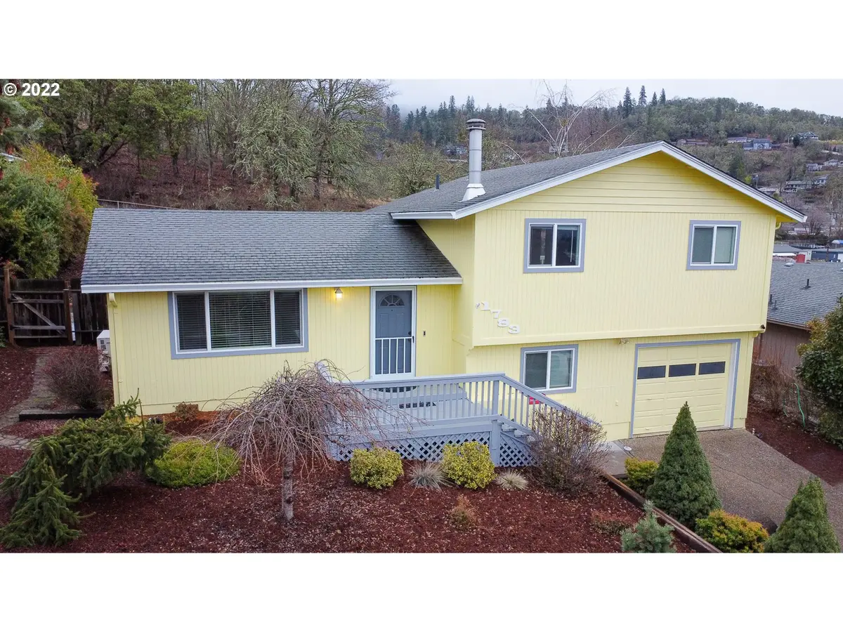 1783 NE TODD ST, Roseburg, OR 97470