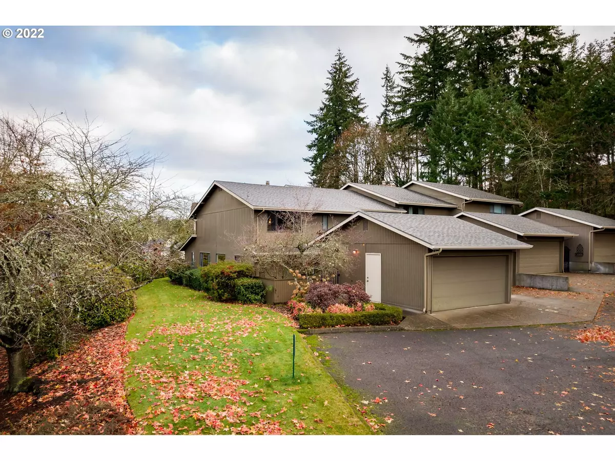 Eugene, OR 97401,2201 RIDGEWAY DR