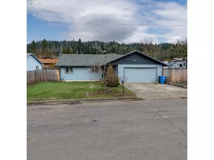 Sutherlin, OR 97479,763 E THIRD AVE