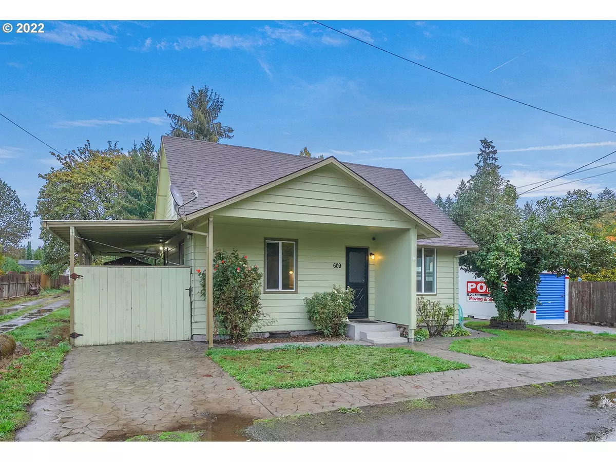 Dayton, OR 97114,609 4TH ST