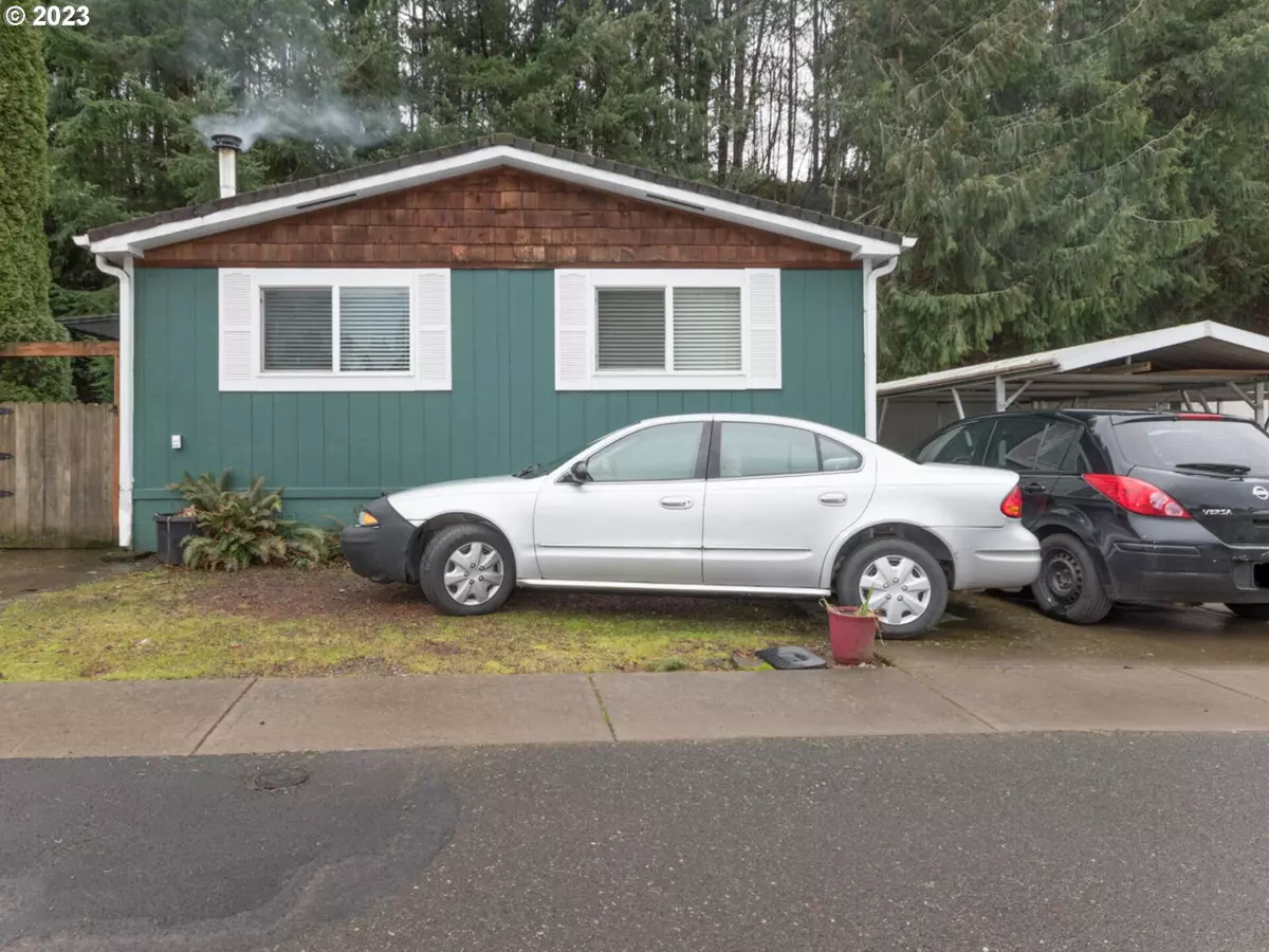 Sandy, OR 97055,17655 BLUFF RD #28