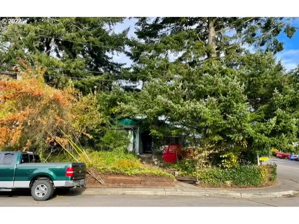 295 SE 2ND ST, Gresham, OR 97080