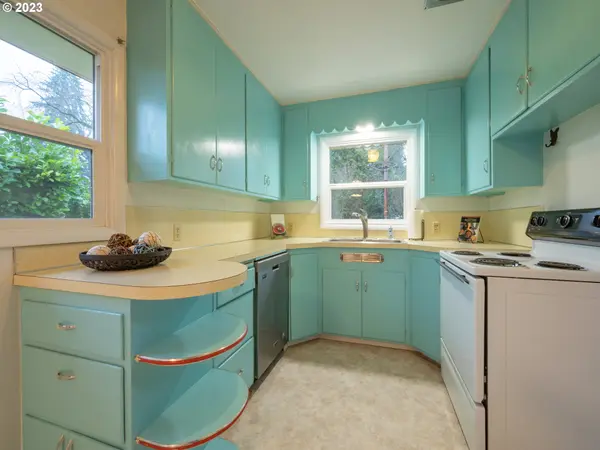 1280 Bailey AVE, Eugene, OR 97402