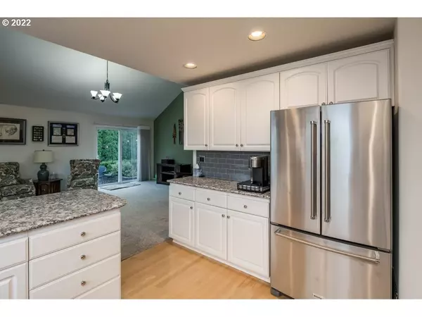 Tualatin, OR 97062,6070 SW SEQUOIA DR