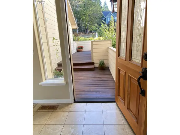 Eugene, OR 97405,1766 W 25TH AVE