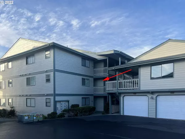 Brookings, OR 97415,1305 MOORE ST #501