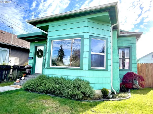 751 ELROD AVE, Coos Bay, OR 97420