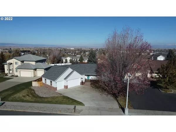 Baker City, OR 97814,3310 EAGLE CREST WAY