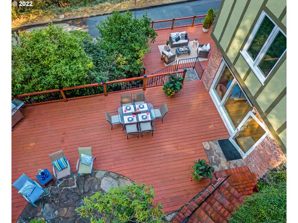 Eugene, OR 97403,2450 BIRCH LN