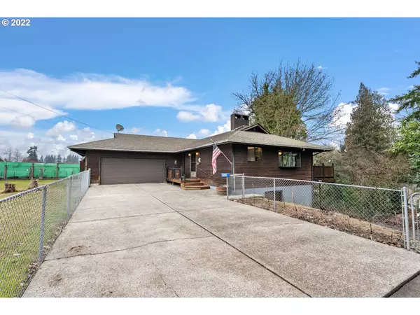 1005 COLUMBIA ST, Kelso, WA 98626