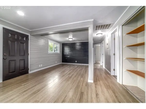 Eugene, OR 97402,2312 W IRWIN WAY