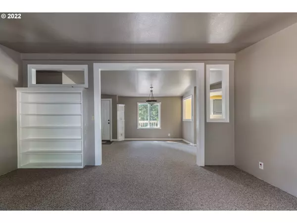 Vernonia, OR 97064,1344 ROSEVIEW CT