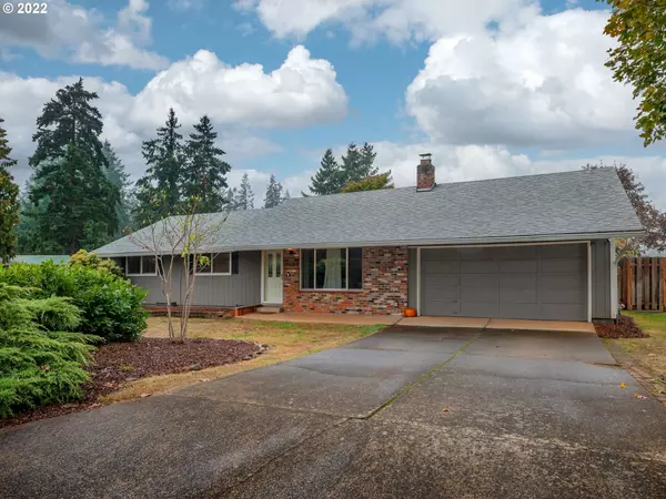 21681 S LEE DR, Oregon City, OR 97045