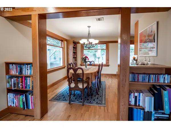 2735 SPRING BLVD, Eugene, OR 97403