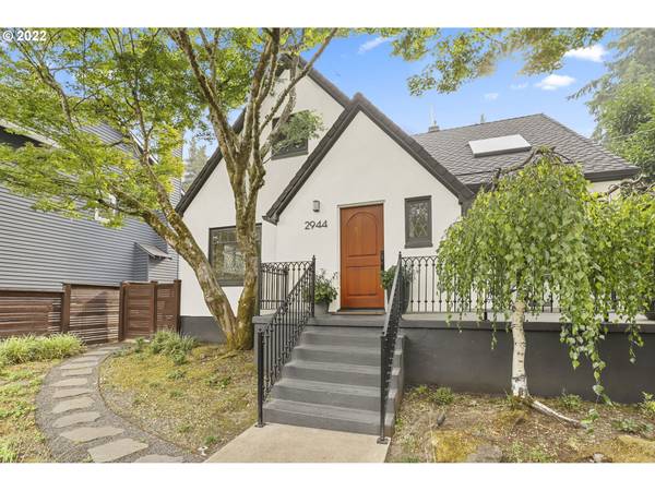 2944 NW RALEIGH ST, Portland, OR 97210