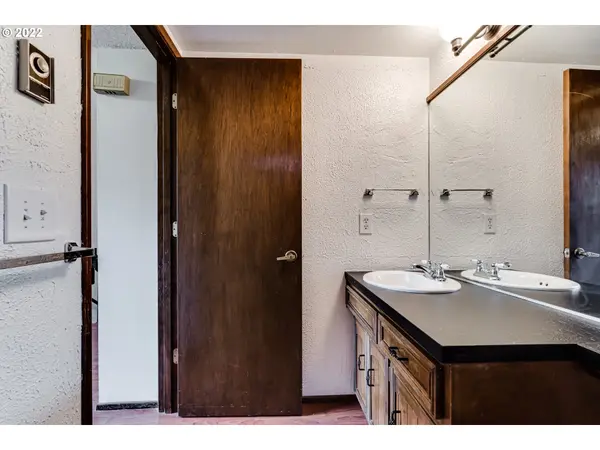 118 BRAE BURN DR, Eugene, OR 97405