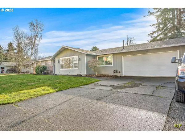 Clackamas, OR 97015,16920 SE STONEYBROOK CT