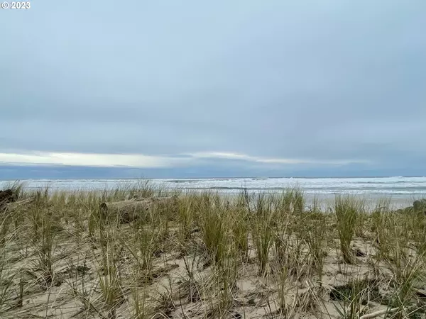 Rockaway Beach, OR 97136,17550 OCEAN BLVD