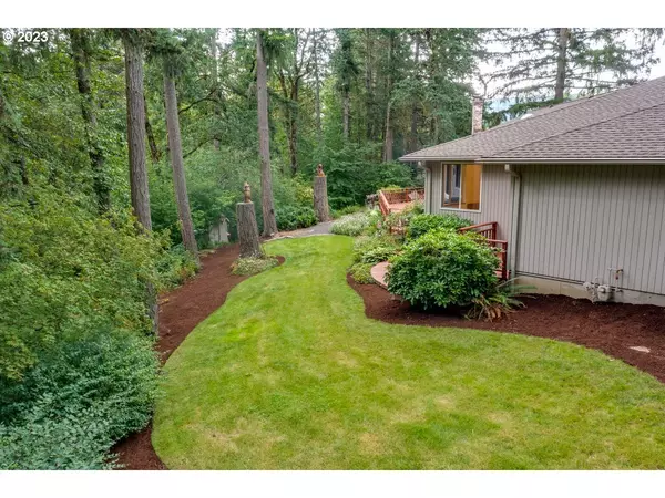 Newberg, OR 97132,4303 NE BIRDHAVEN LOOP