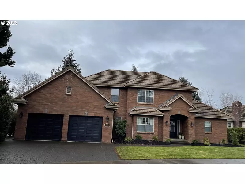 2652 RIVERWALK LOOP, Eugene, OR 97401