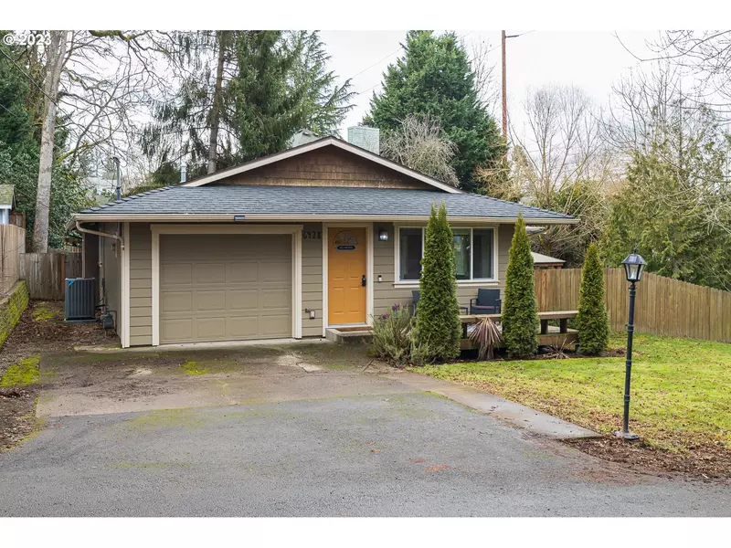 6428 SW DICKINSON ST, Portland, OR 97219