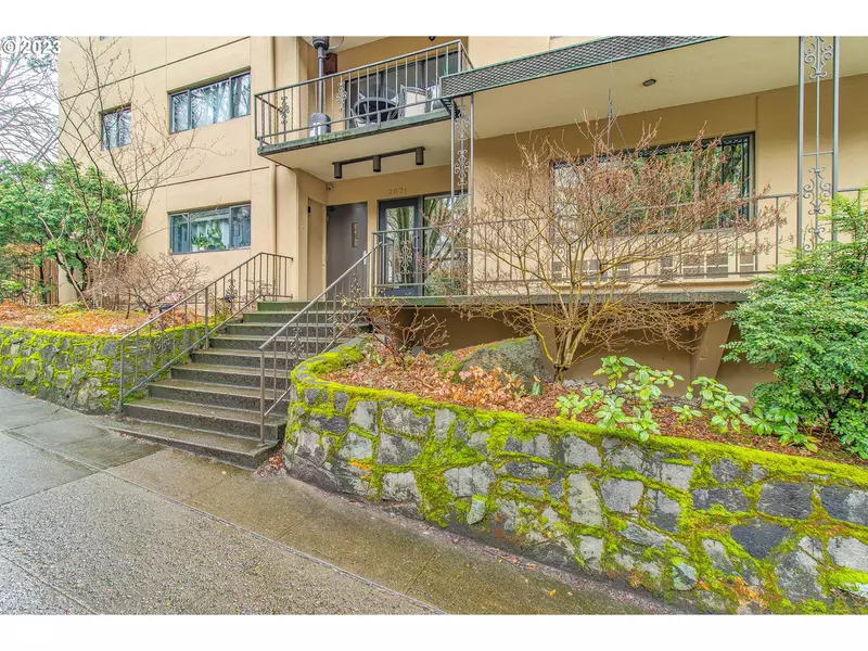 2021 SW MAIN ST #35, Portland, OR 97205