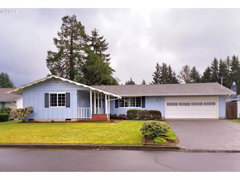 3101 GREENBRIAR ST, Reedsport, OR 97467