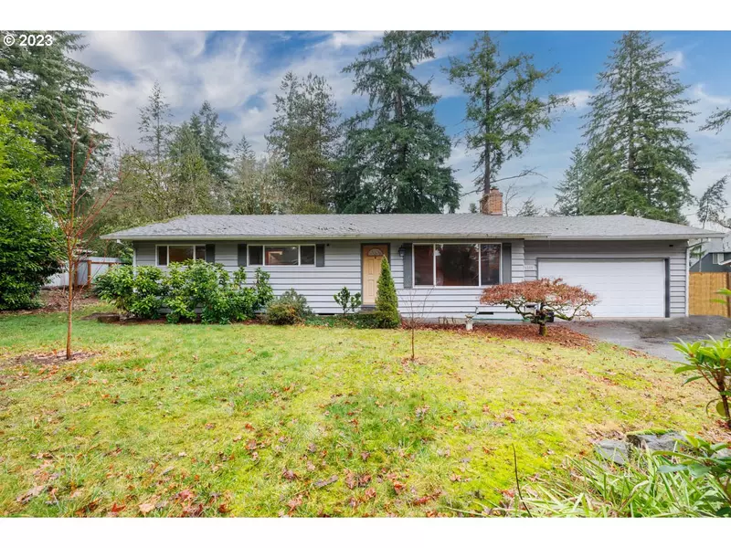 16880 TRACY AVE, Lake Oswego, OR 97035