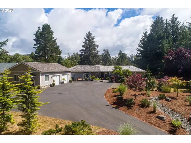 1398 SW Pine DR, Warrenton, OR 97146