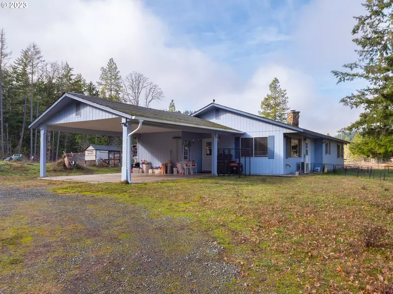 455 CISCO LN, Azalea, OR 97410