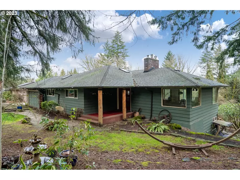 1670 SW MAPLECREST DR, Portland, OR 97219