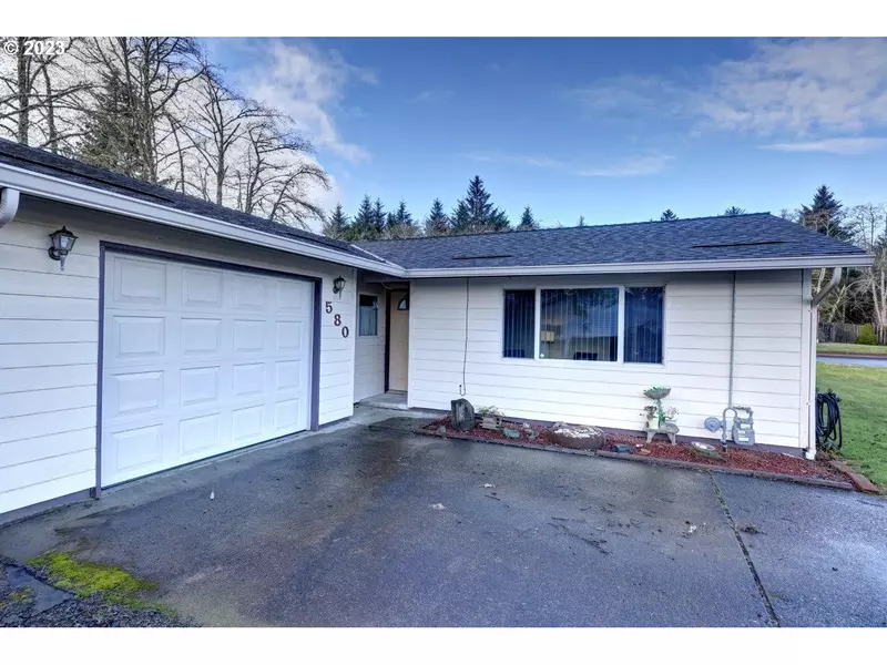 580 SW 1st ST, Warrenton, OR 97146