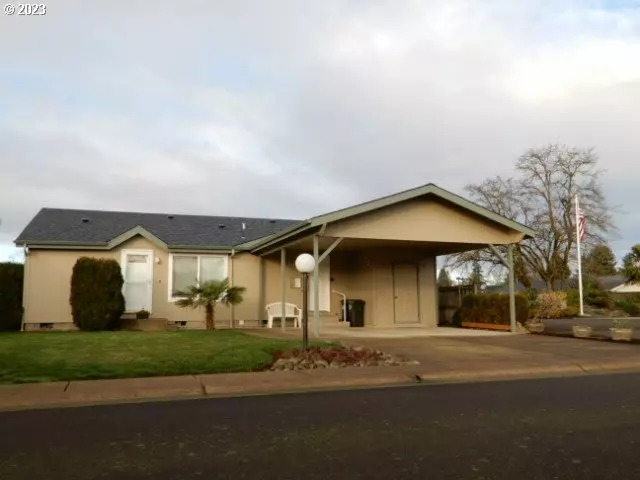 145 RIVER RD #10, Junction City, OR 97448