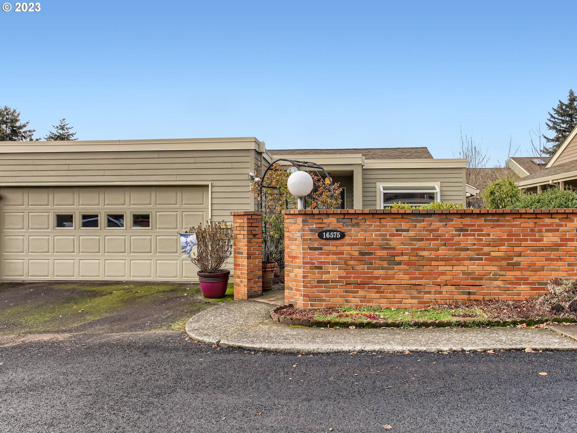 King City, OR 97224,16575 SW MONTEREY LN