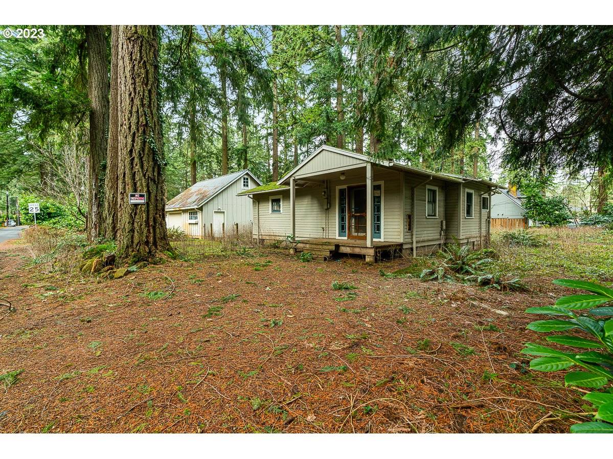 16061 WALUGA DR, Lake Oswego, OR 97035