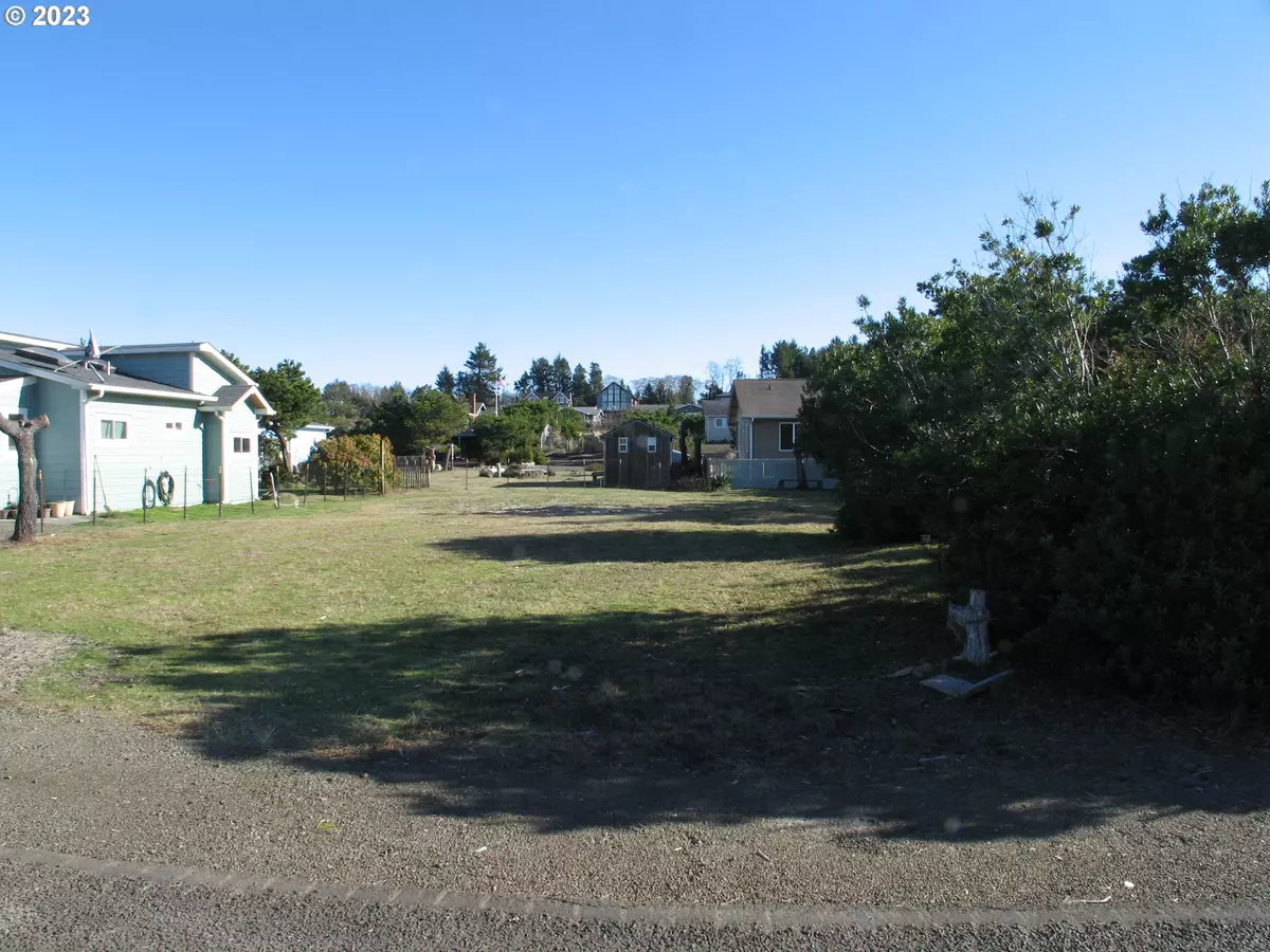 Ocean Park, WA 98640,34908 H PL