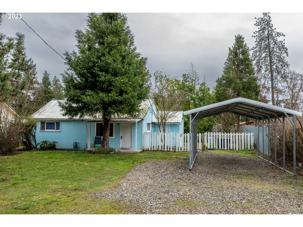 Myrtle Creek, OR 97457,850 NE LILLIAN ST