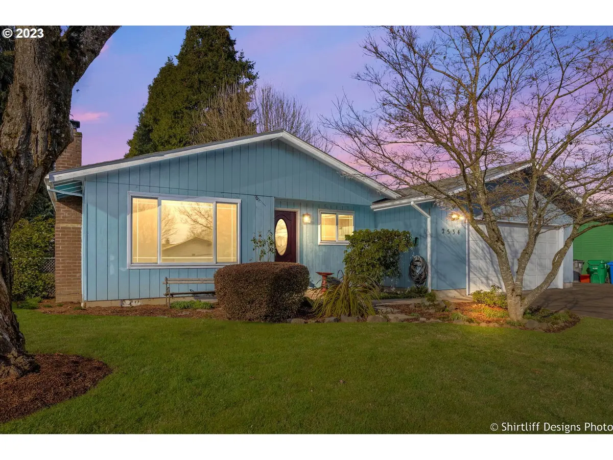 2534 MELROSE LOOP, Eugene, OR 97402