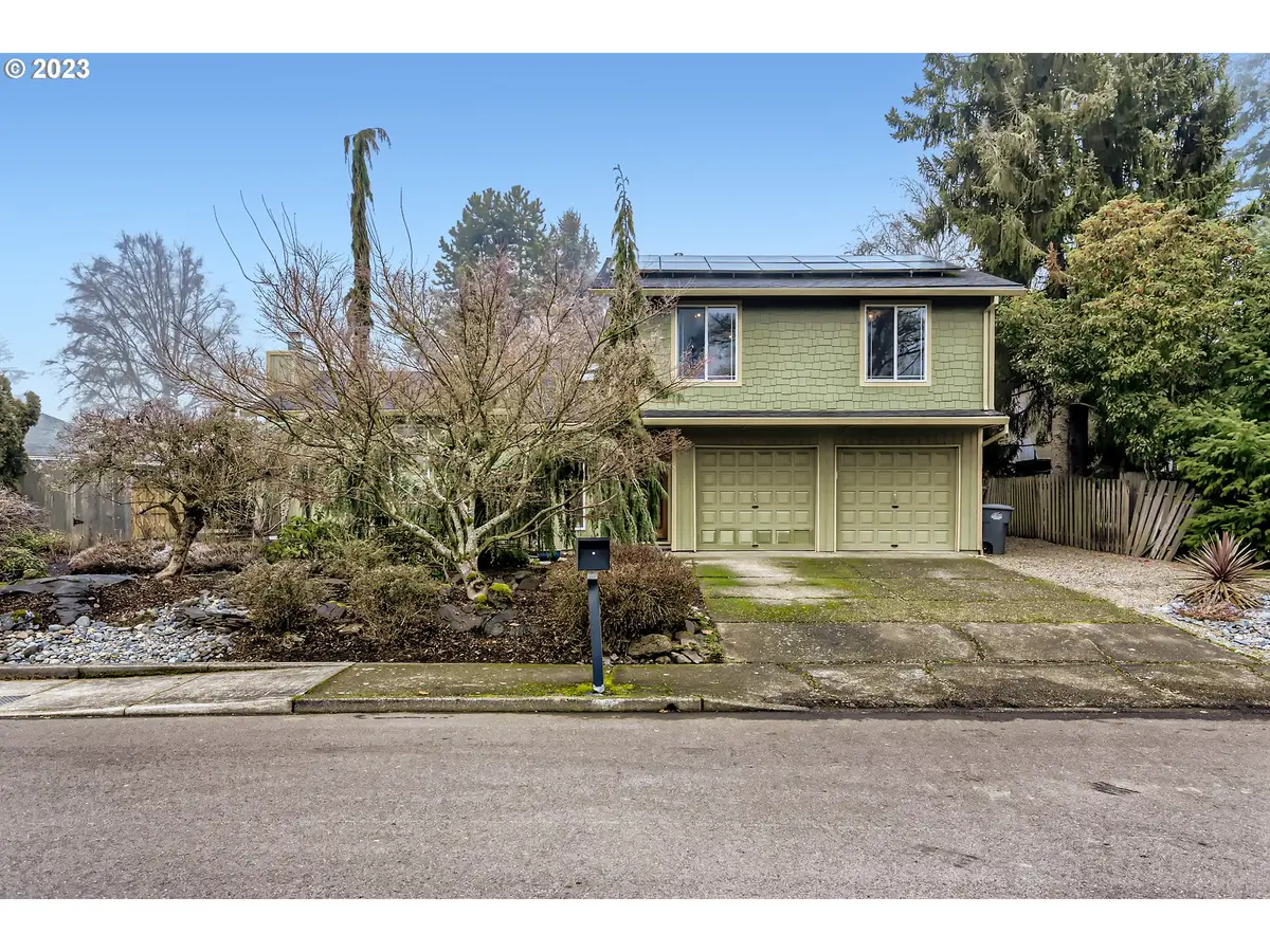 857 NE HOOD ST, Hillsboro, OR 97124